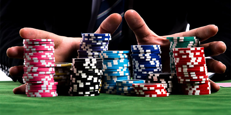Đánh giá và khắc phục các sai lầm thường gặp chơi Poker